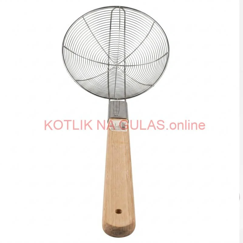 Veľké nerezové sitko 22,5 cm s drevenou rukoväťou – dĺžka 56,5 cm